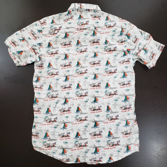 Short sleeve button down - Picture 2 of 4